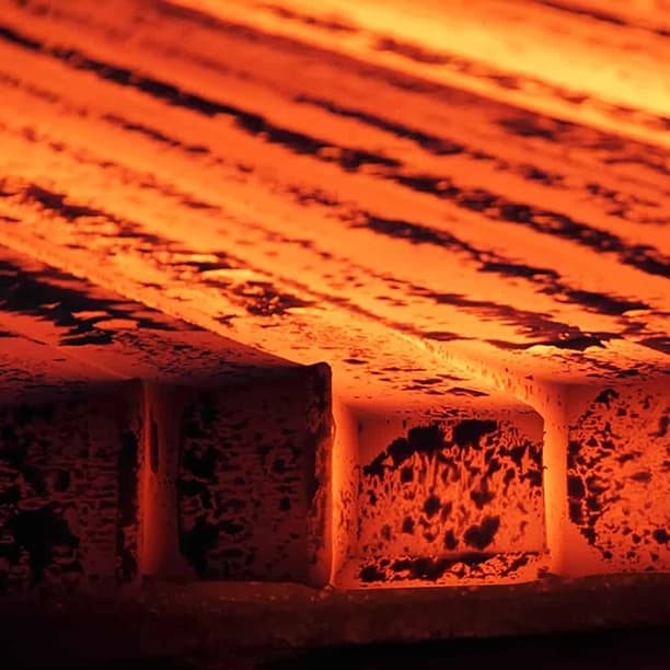 Glowing steel during heat treatment